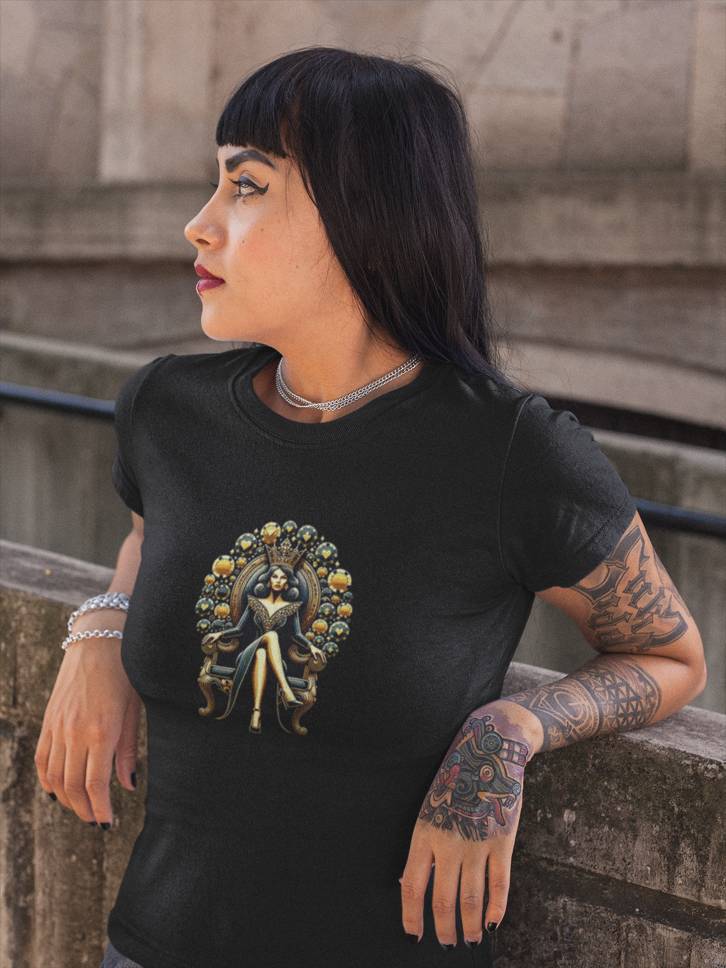 Poker Queen Women's Favorite Tee